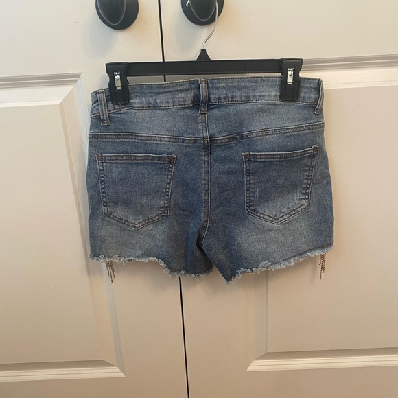 Jean Shorts with Bejeweled Fringe Size Small - Picture 4 of 5